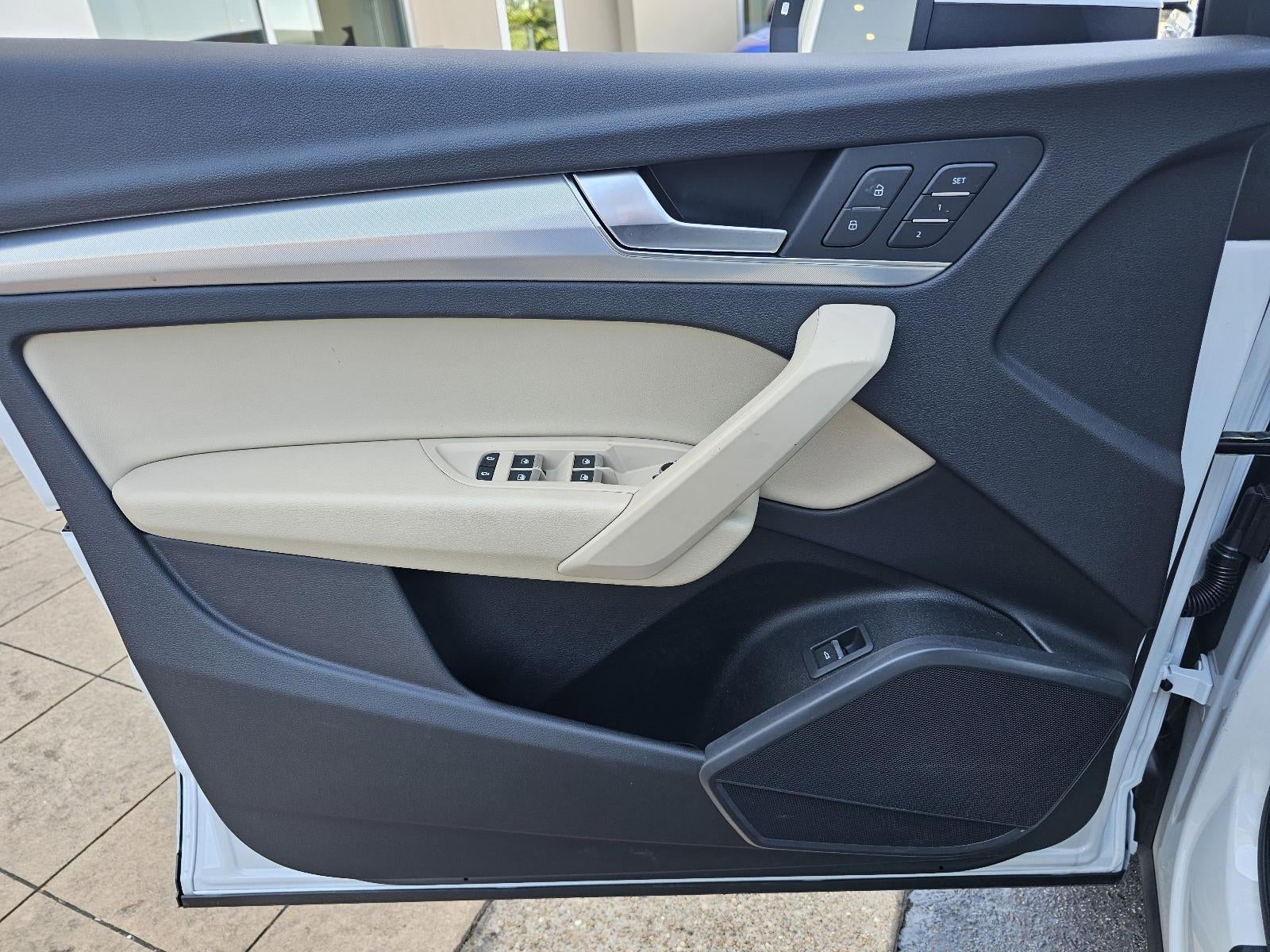 2025 Audi Q5 S line Premium 45 TFSI quattro