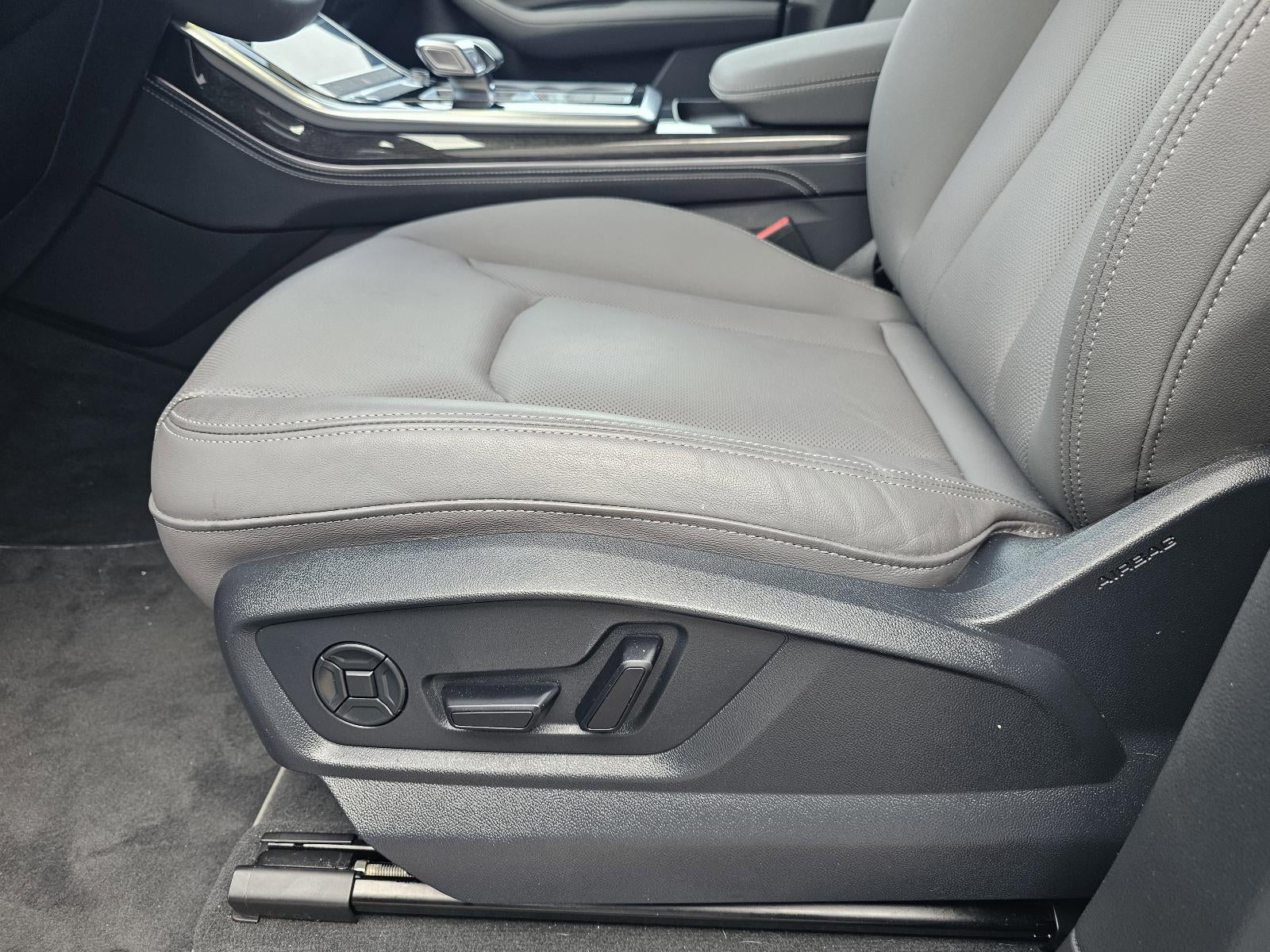 2025 Audi Q7 Premium Plus 55 TFSI quattro