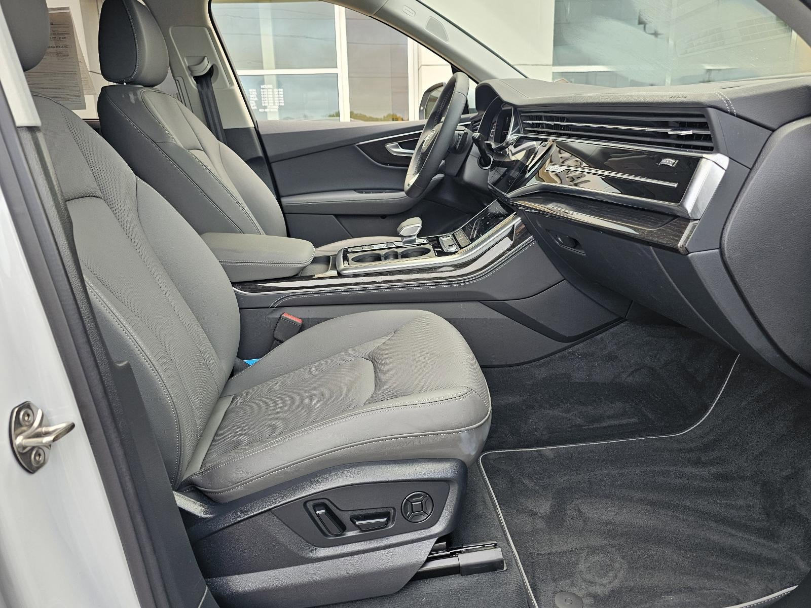 2025 Audi Q7 Premium Plus 55 TFSI quattro