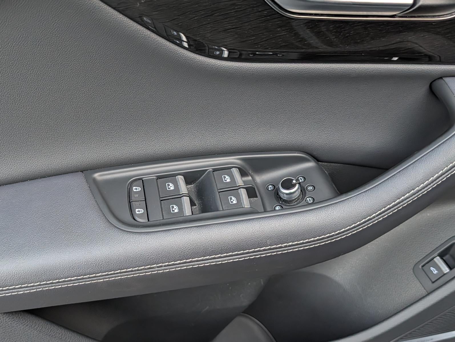 2025 Audi Q7 Premium Plus 55 TFSI quattro