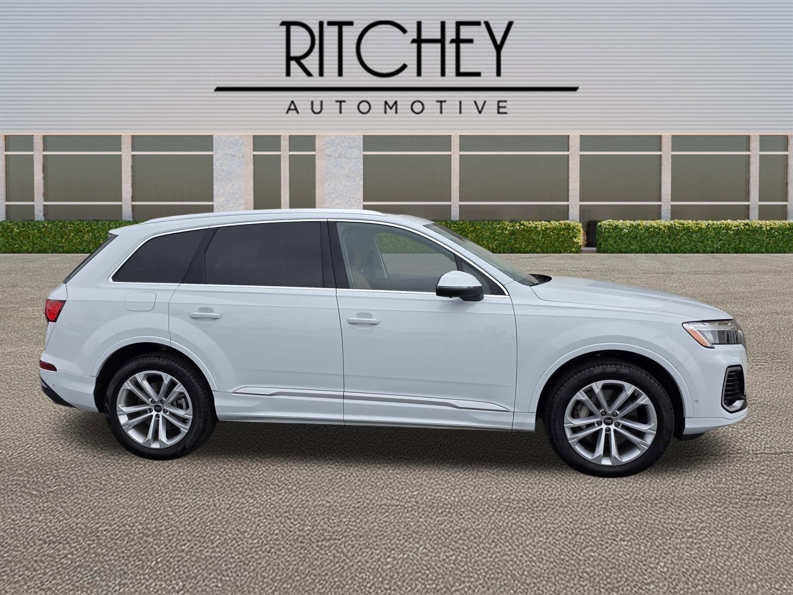 2025 Audi Q7 Premium Plus 55 TFSI quattro