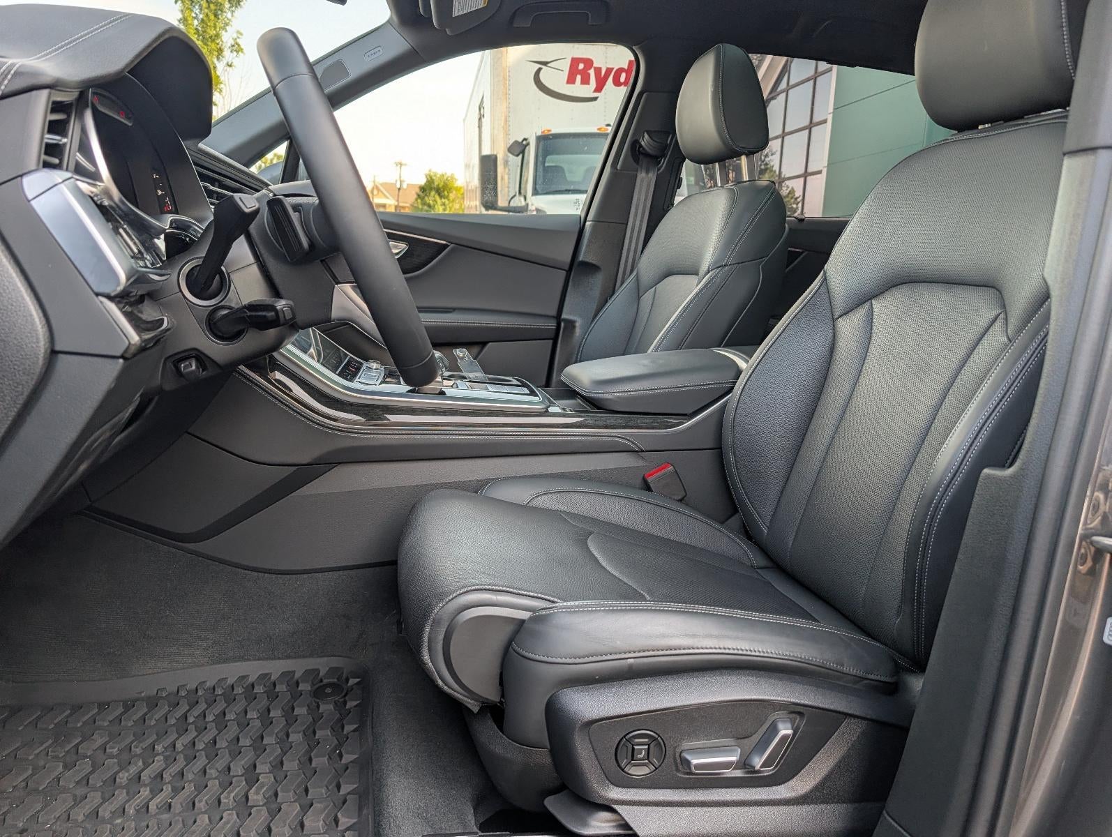 2025 Audi Q7 Prestige 55 TFSI quattro