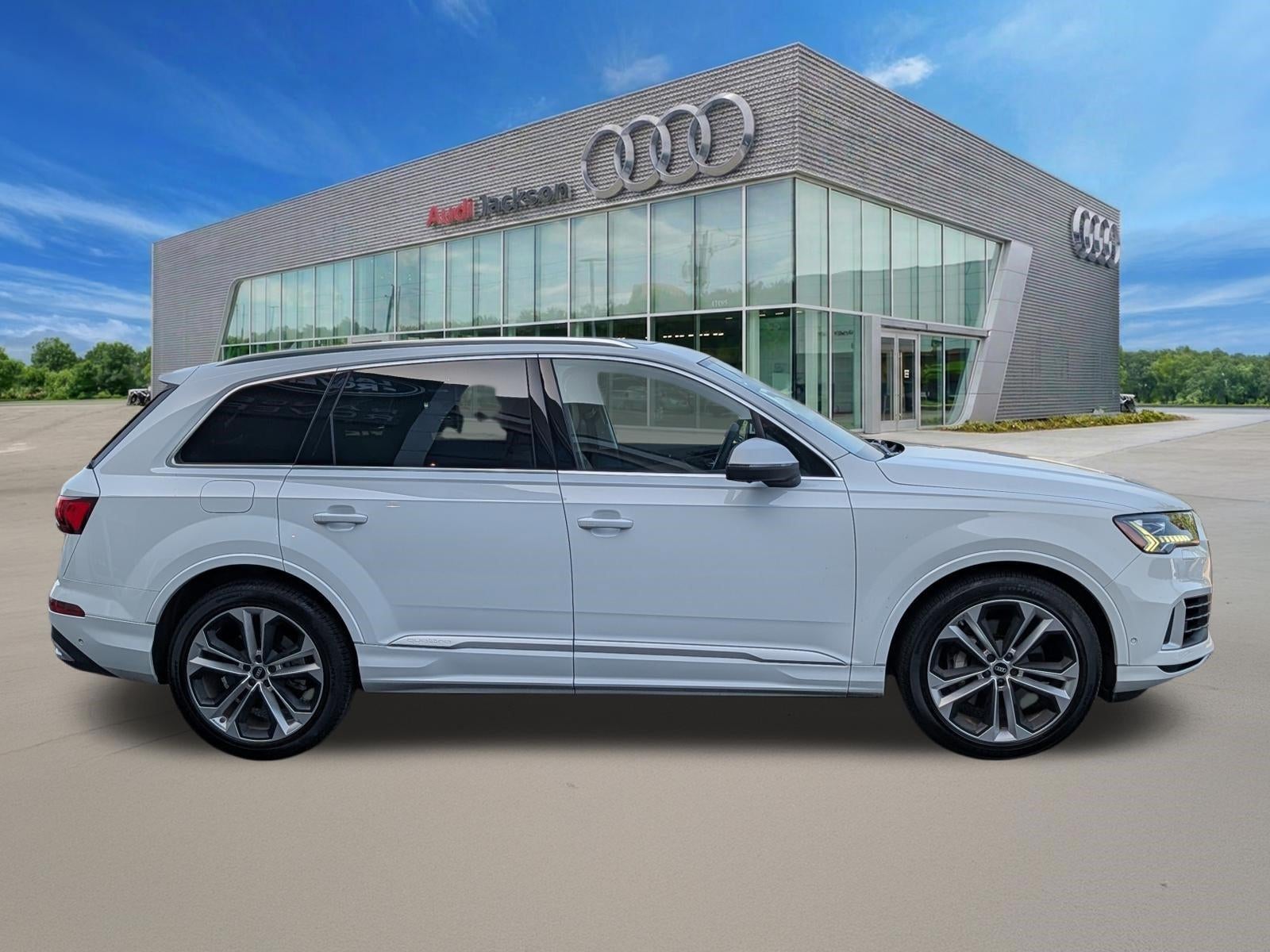 2023 Audi Q7 Prestige 55 TFSI quattro