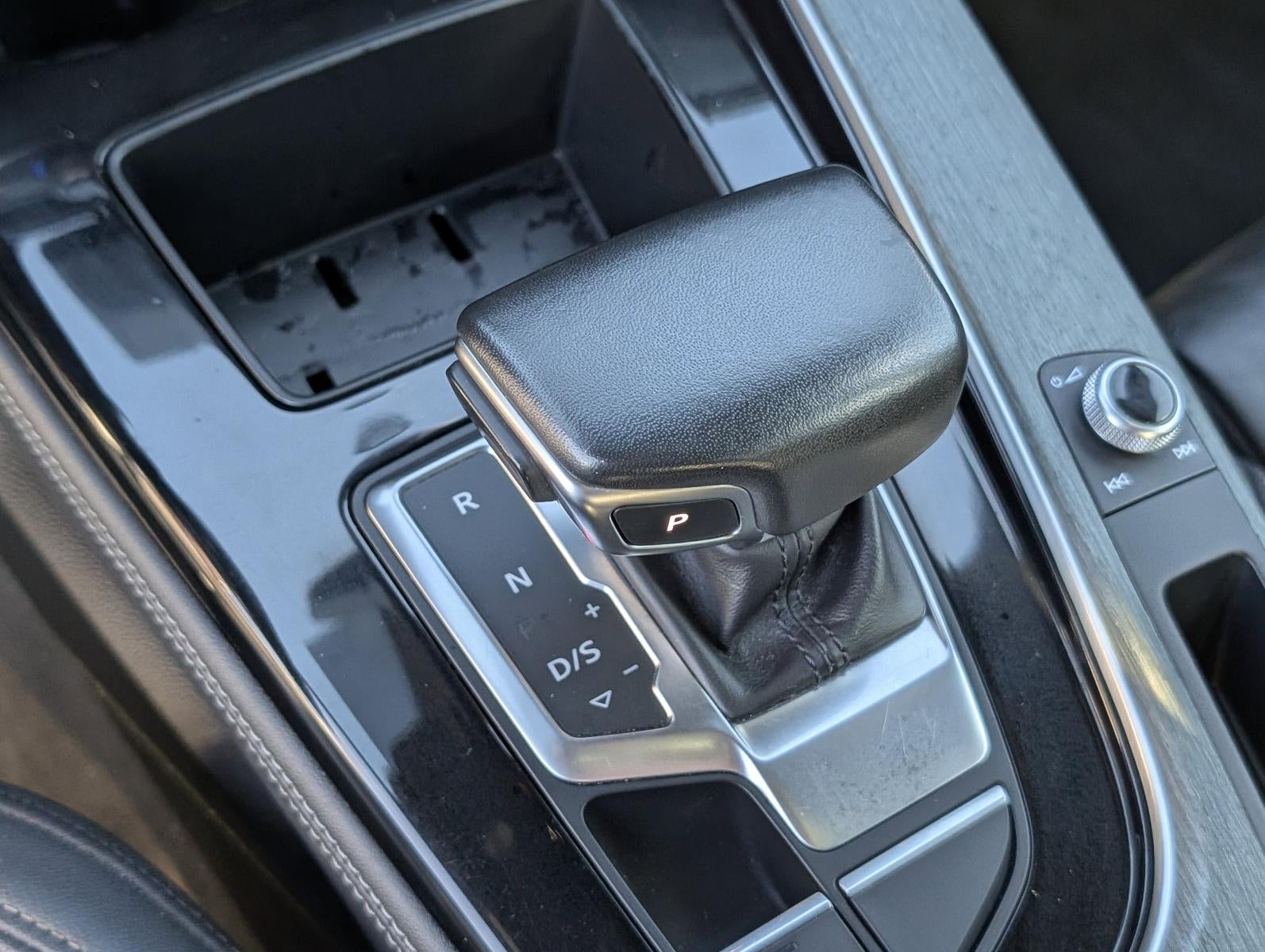 2023 Audi A4 Sedan S line Premium Plus 45 TFSI quattro