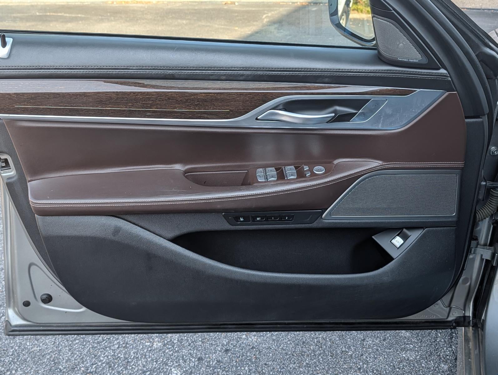 2020 BMW 740i Sedan