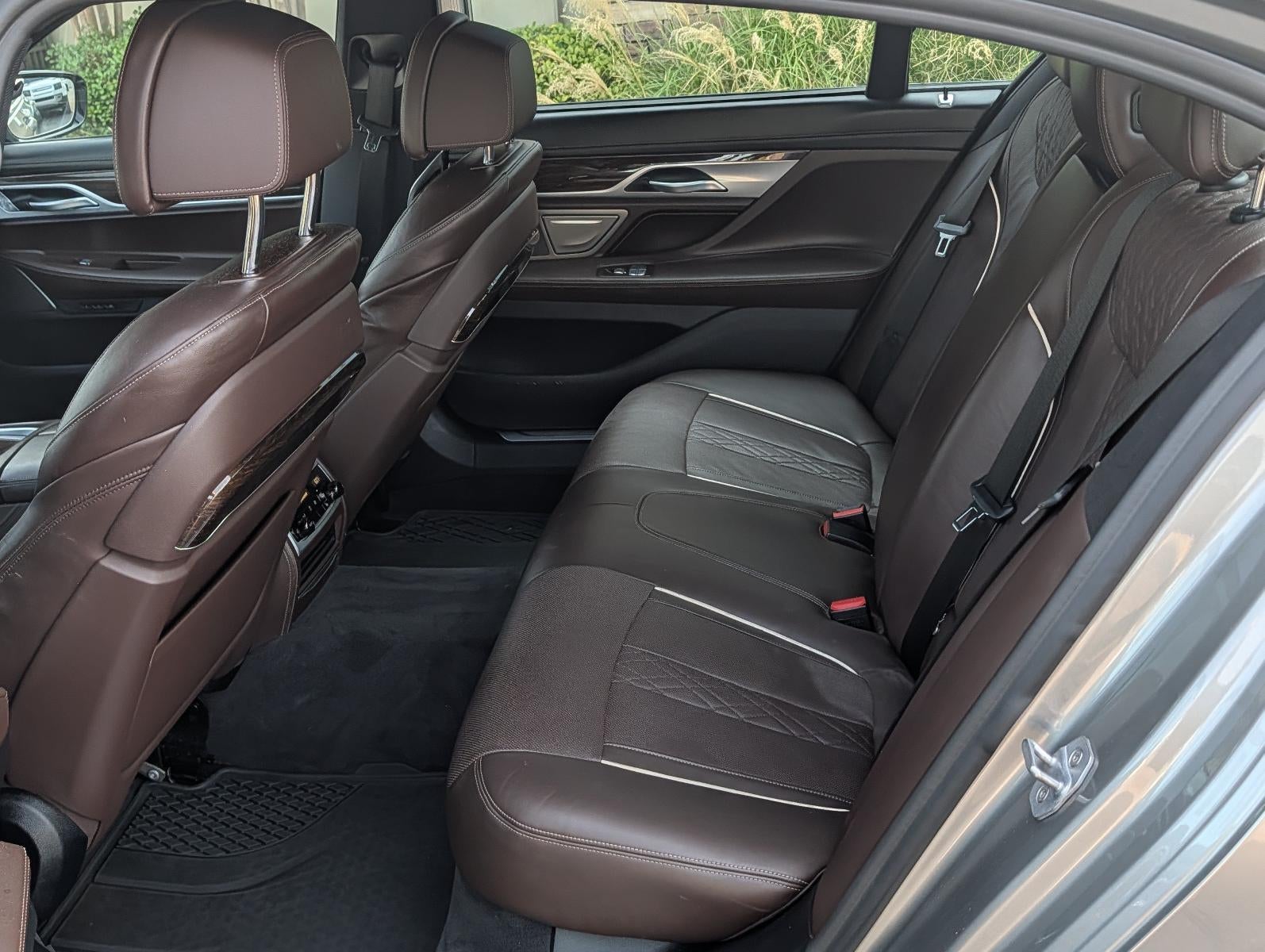2020 BMW 740i Sedan