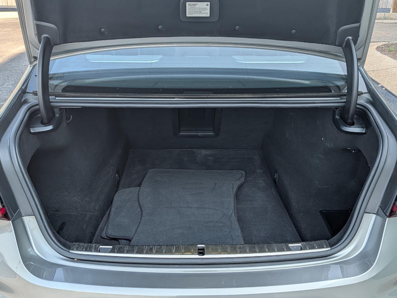 2020 BMW 740i Sedan
