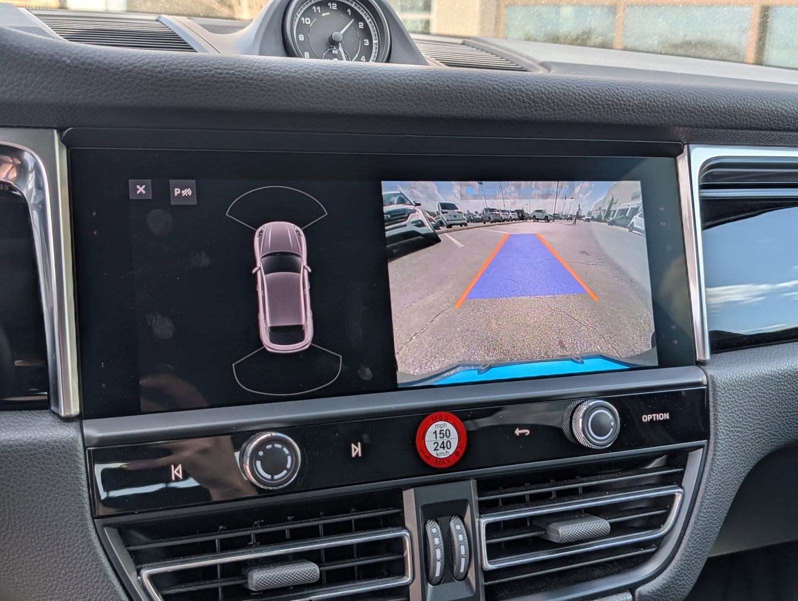 2023 Porsche Macan AWD