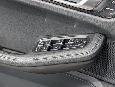 2023 Porsche Macan AWD