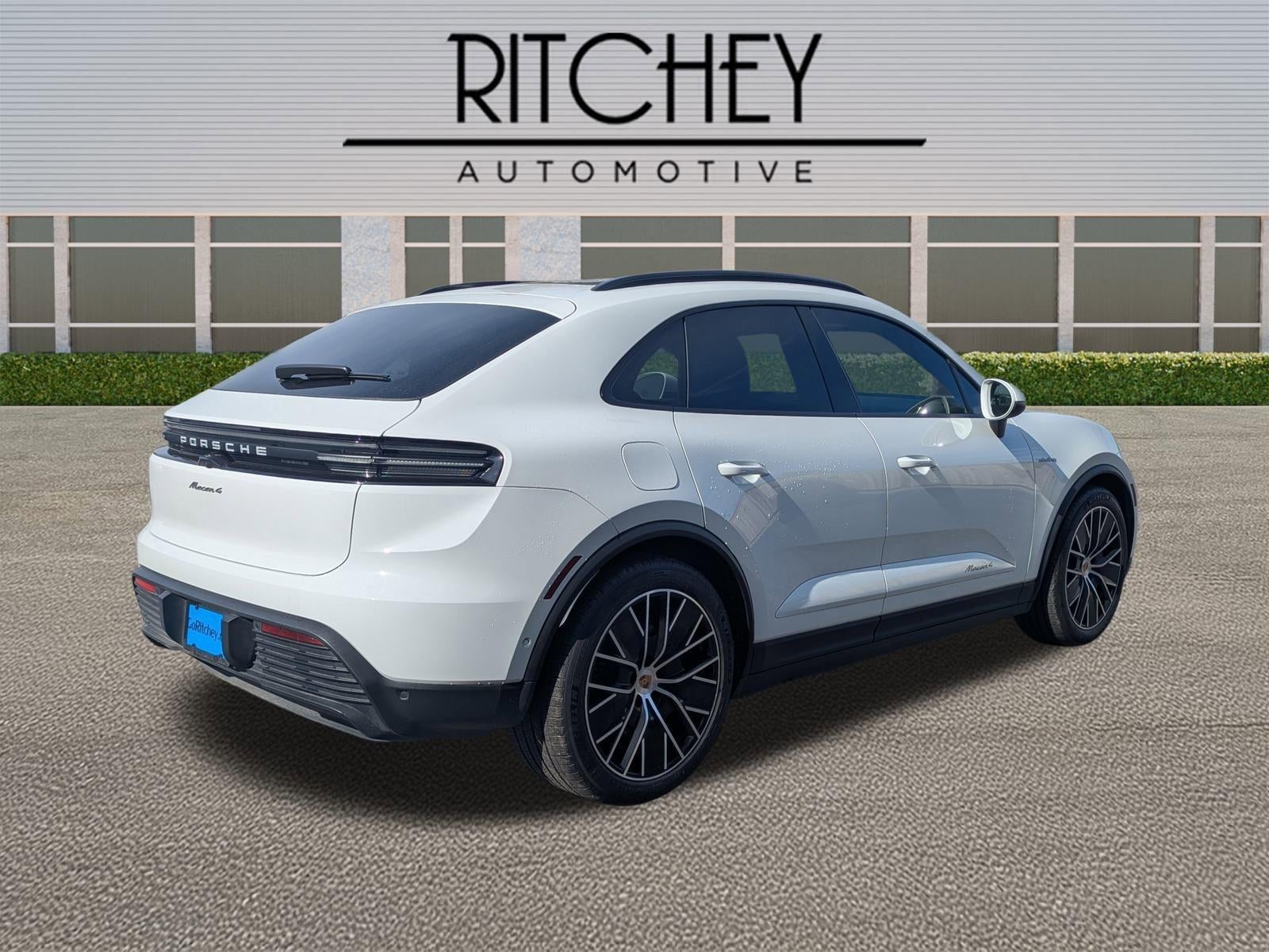 2024 Porsche Macan Electric 4 AWD