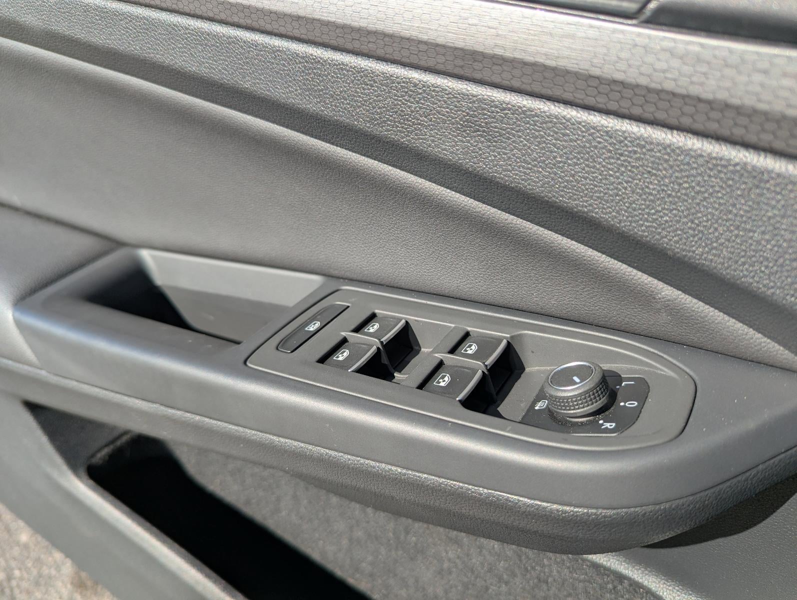 2023 Volkswagen Golf GTI 2.0T SE DSG