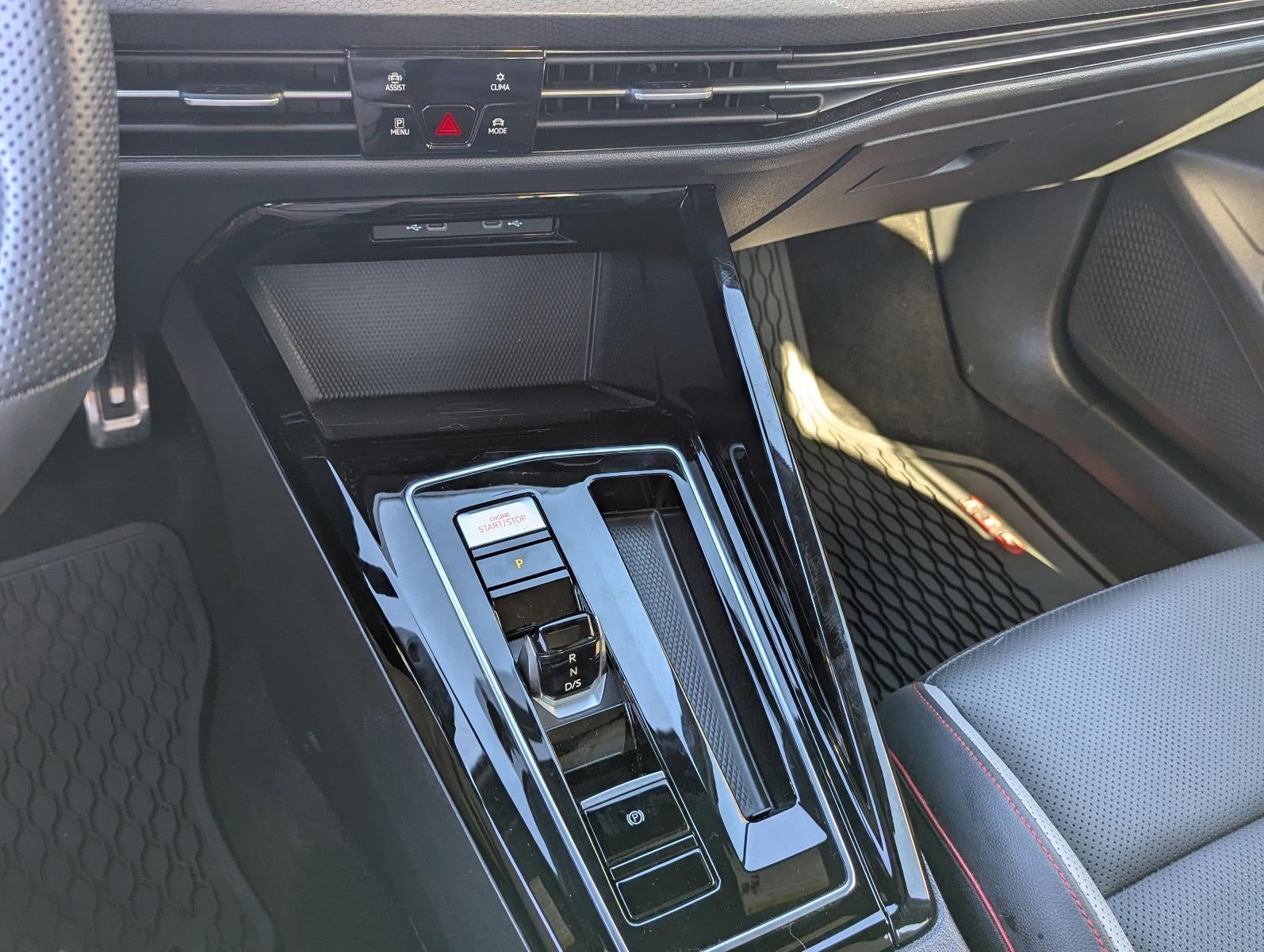 2023 Volkswagen Golf GTI 2.0T SE DSG