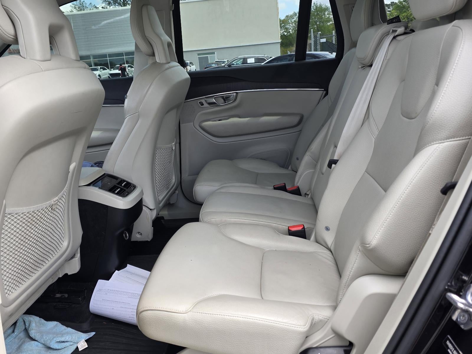 2020 Volvo XC90 T5 FWD Momentum 7 Passenger