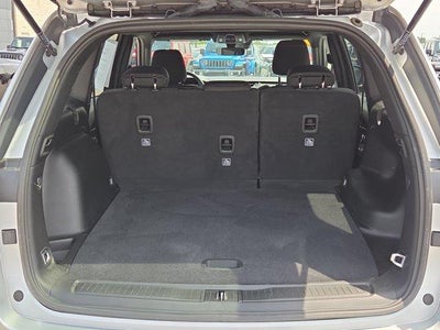 2025 Jeep Grand Cherokee Laredo 4x2