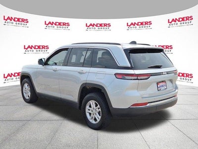 2025 Jeep Grand Cherokee Laredo 4x2