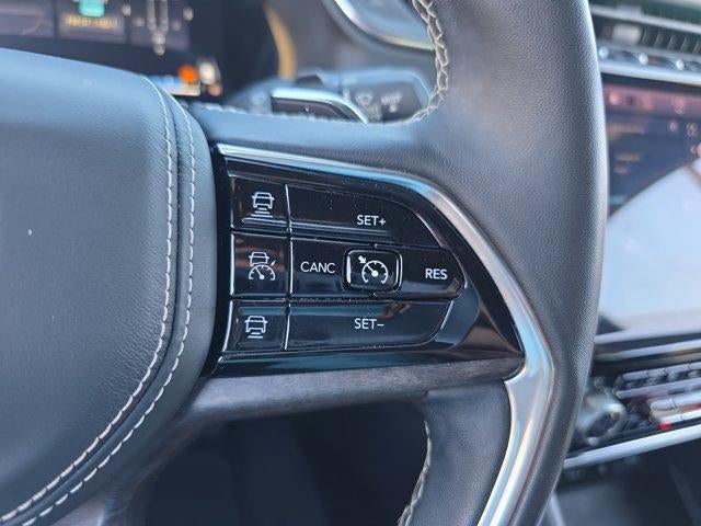 2022 Jeep Grand Cherokee L Overland 4x2