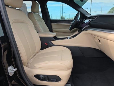 2025 Jeep Grand Cherokee L Limited 4x4