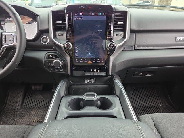 2025 RAM 1500 Big Horn 4x4 Crew Cab 5'7" Box