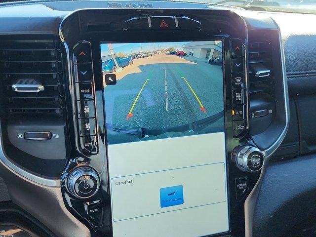 2022 RAM 1500 Laramie 4x4 Crew Cab 5'7" Box