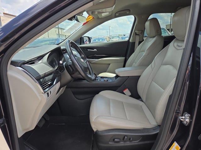 2023 Cadillac XT4 FWD 4dr Premium Luxury