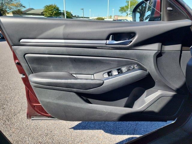 2023 Nissan Altima 2.5 SV Sedan