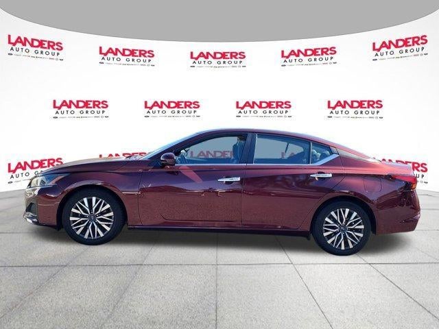 2023 Nissan Altima 2.5 SV Sedan