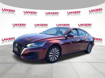 2023 Nissan Altima 2.5 SV Sedan