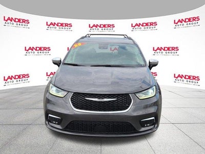2023 Chrysler Pacifica Limited FWD