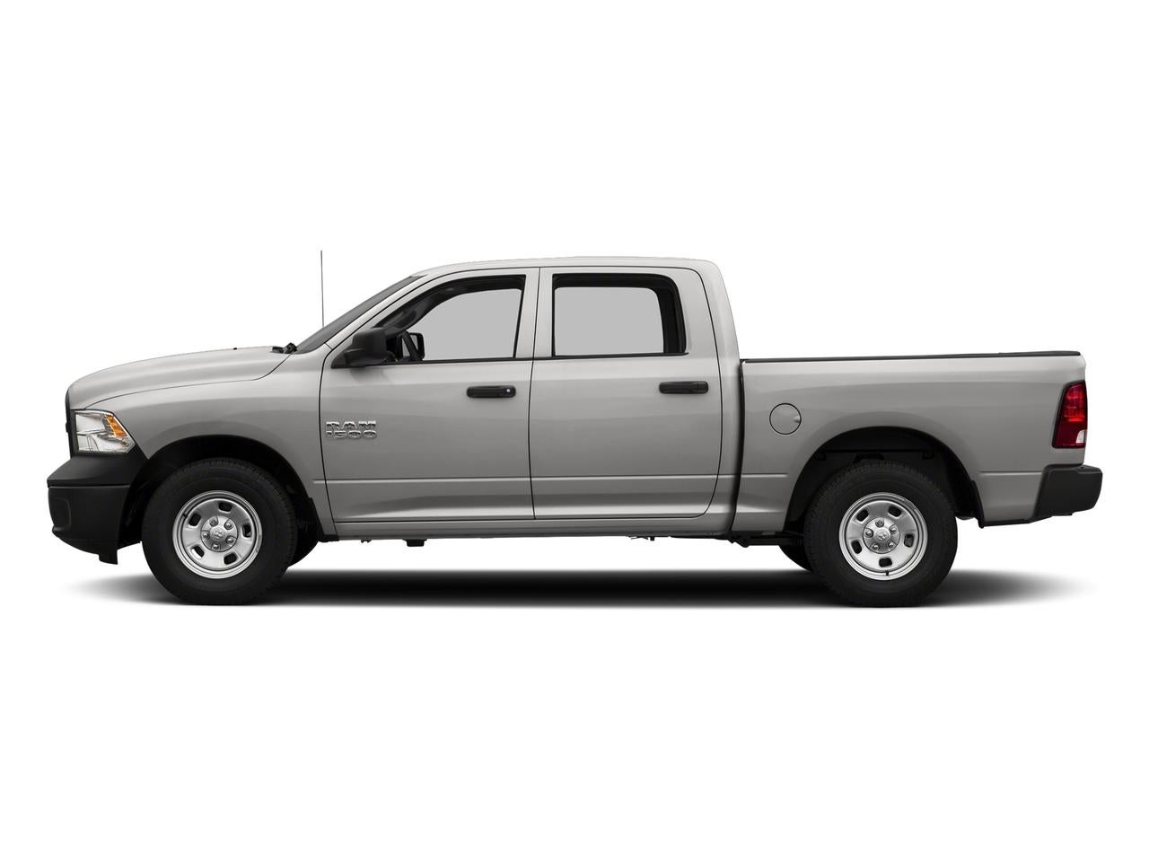 2017 RAM 1500 Express 4x4 Crew Cab 5'7" Box
