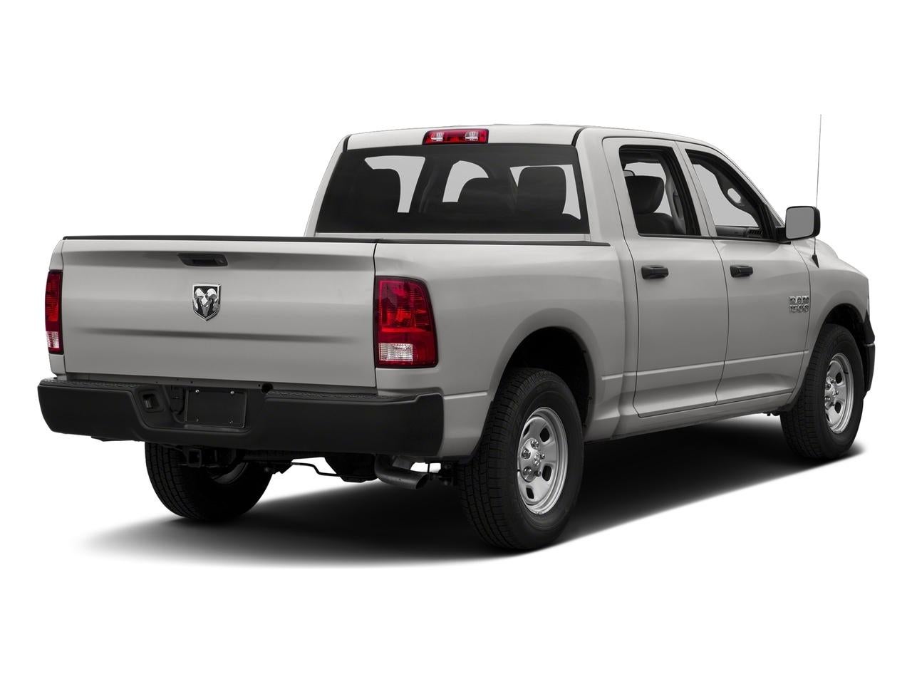 2017 RAM 1500 Express 4x4 Crew Cab 5'7" Box
