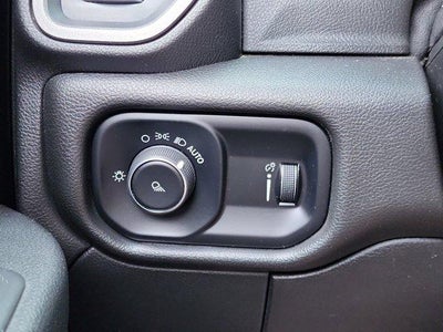 2021 RAM 2500 Tradesman 4x4 Crew Cab 6'4" Box