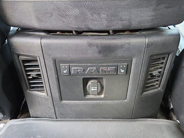 2016 RAM 2500 4WD Crew Cab 6.4 Ft Box Laramie