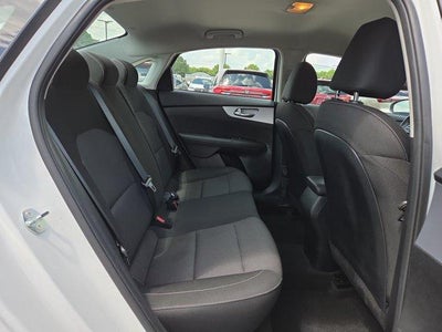 2024 Kia Forte LXS IVT