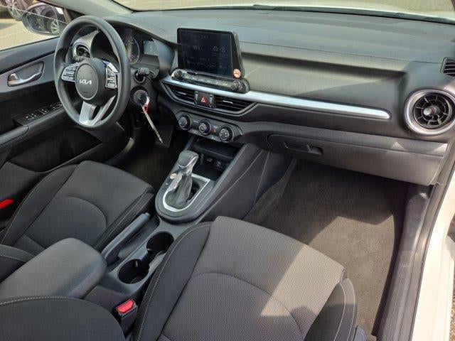 2024 Kia Forte LXS IVT