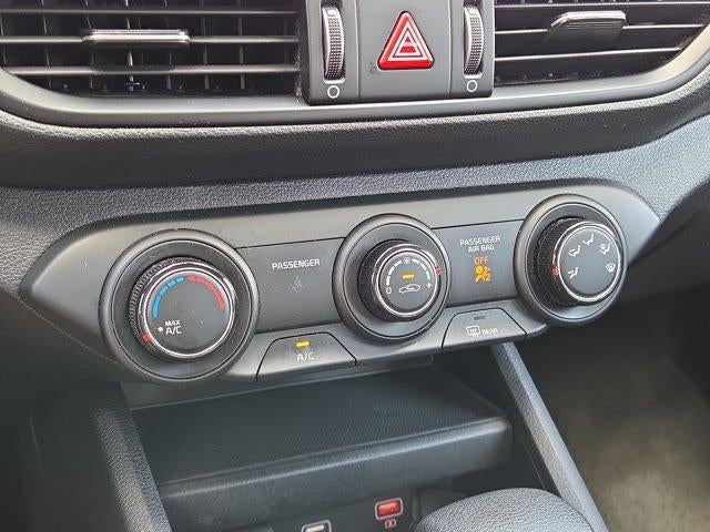 2024 Kia Forte LXS IVT