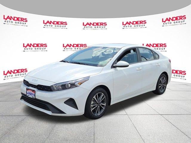 2024 Kia Forte LXS IVT