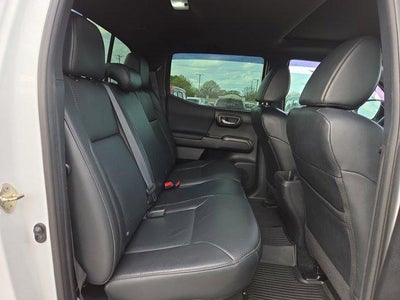 2019 Toyota Tacoma 4WD 4WD TRD Off Road Double Cab 5' Bed V6 AT (Natl)