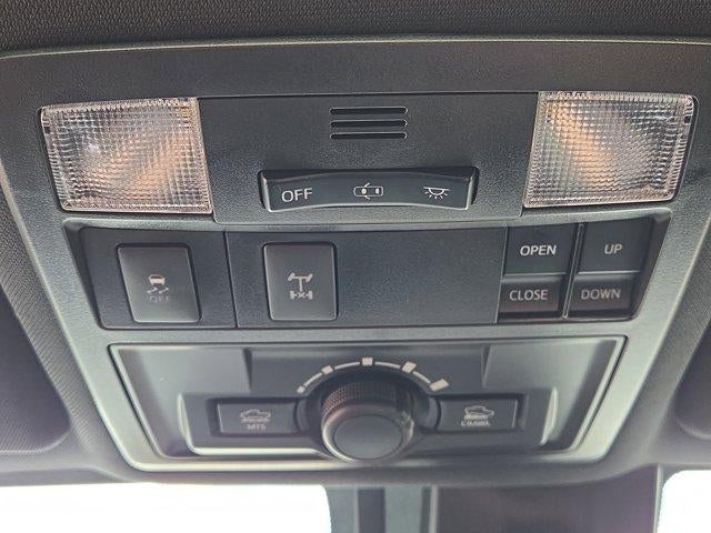 2019 Toyota Tacoma 4WD 4WD TRD Off Road Double Cab 5' Bed V6 AT (Natl)