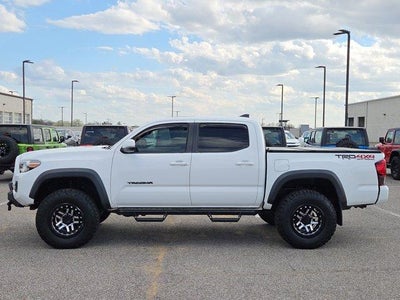 2019 Toyota Tacoma 4WD 4WD TRD Off Road Double Cab 5' Bed V6 AT (Natl)