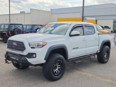 2019 Toyota Tacoma 4WD 4WD TRD Off Road Double Cab 5' Bed V6 AT (Natl)