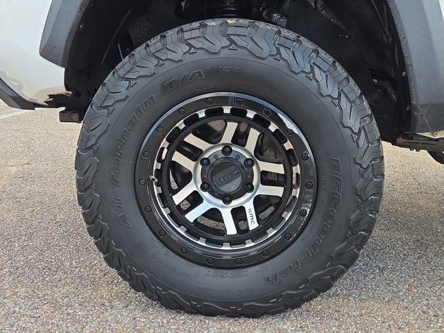 2019 Toyota Tacoma 4WD 4WD TRD Off Road Double Cab 5' Bed V6 AT (Natl)