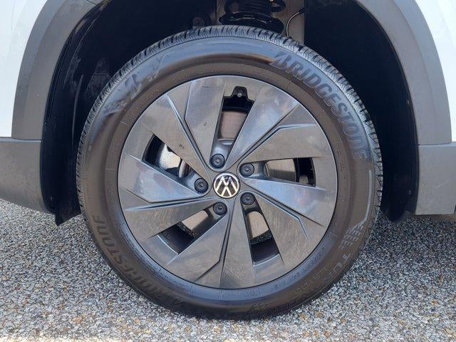 2025 Volkswagen Taos S FWD