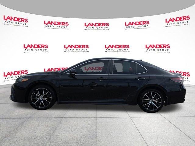2023 Toyota Camry SE Nightshade Auto (Natl)