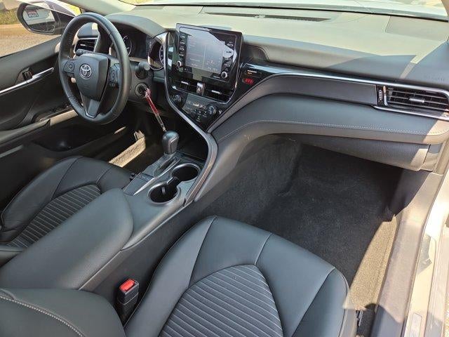 2024 Toyota Camry SE Auto (SE)