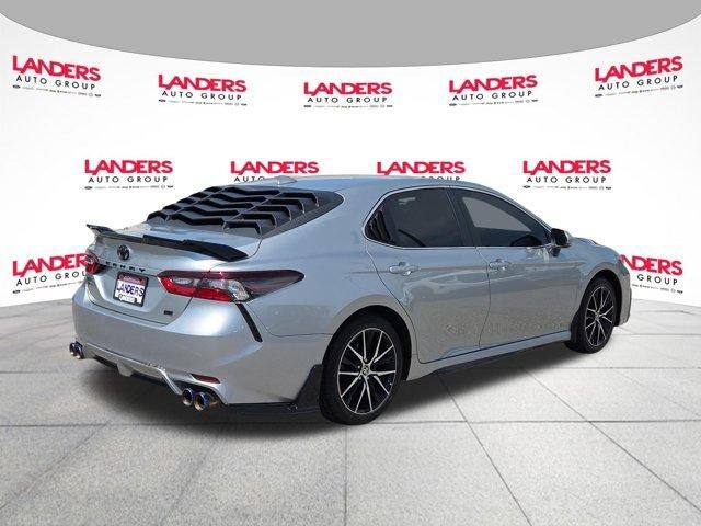 2024 Toyota Camry SE Auto (SE)