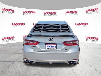 2024 Toyota Camry SE Auto (SE)