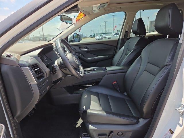 2023 Nissan Rogue FWD SV