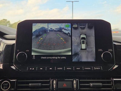 2024 Nissan Pathfinder SL 2WD