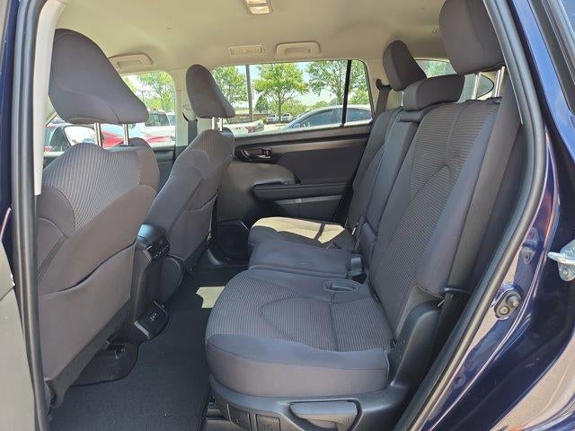 2023 Toyota Highlander LE AWD (SE)