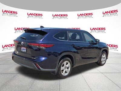 2023 Toyota Highlander LE AWD (SE)
